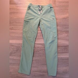 FIGS Scrubs Yola Pants Size Small Tall Jade (light green)
